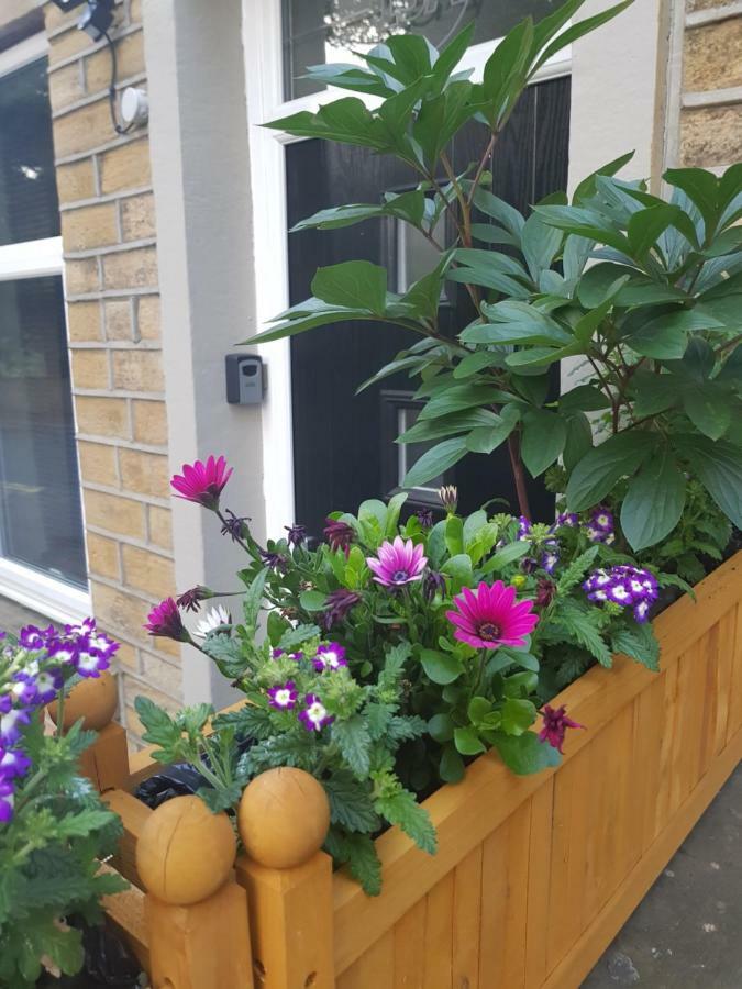 Ferienwohnung BlueBells Huddersfield Exterior foto